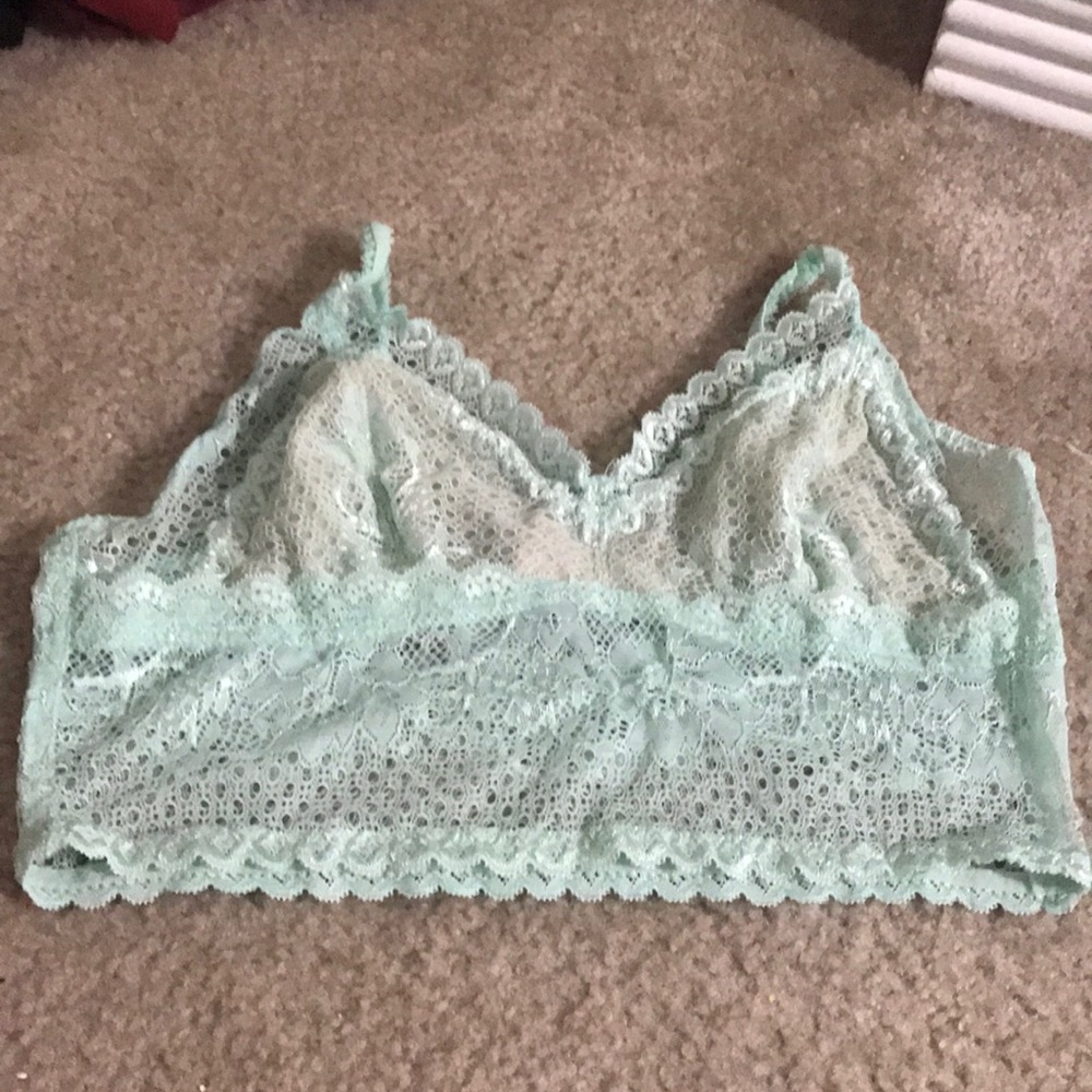 Bralettes - Picture 2 of 4